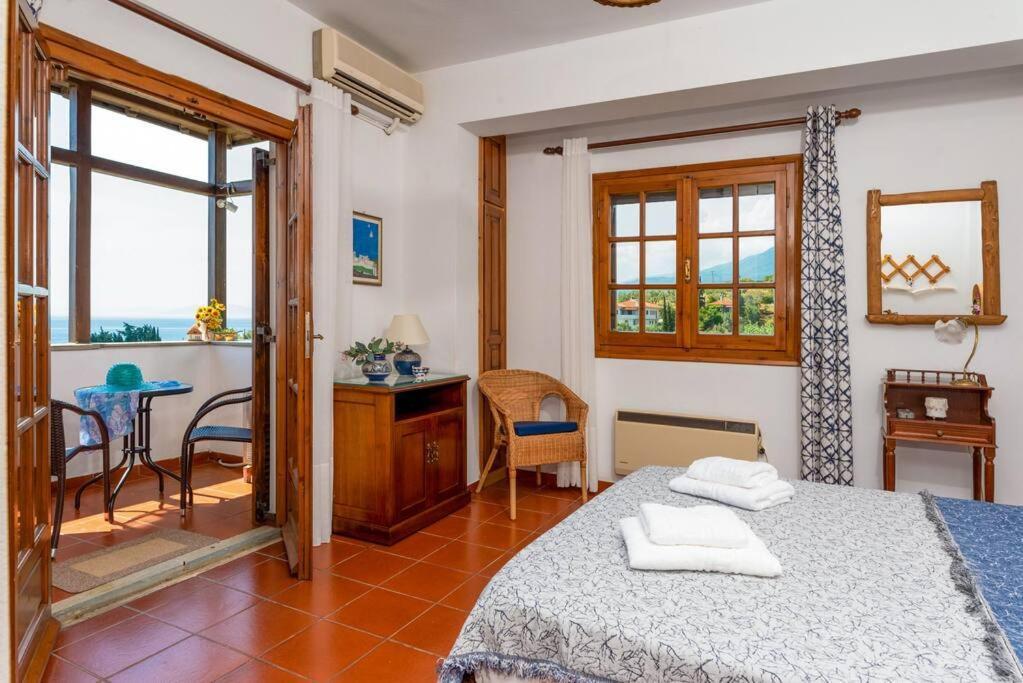 Seaside House With View Over Pagasitikos Афисос Екстериор снимка