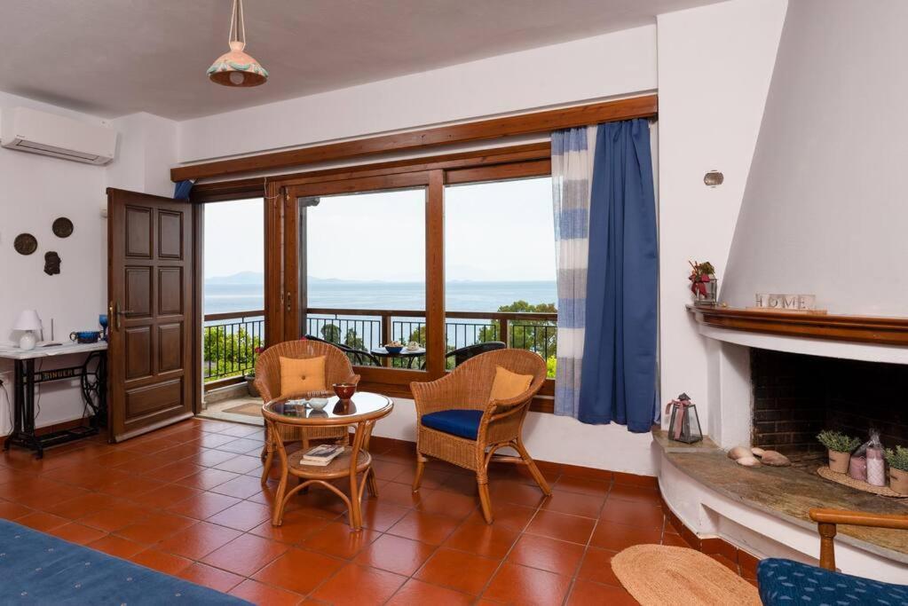Seaside House With View Over Pagasitikos Афисос Екстериор снимка