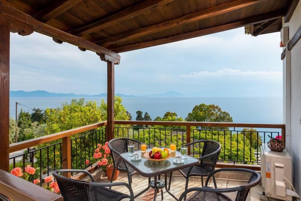 Seaside House With View Over Pagasitikos Афисос Екстериор снимка
